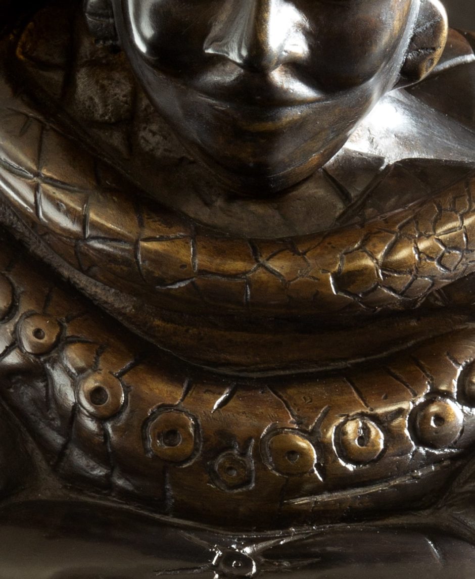 Sculpture Bronze patine bicolore brune et mordorée, détail Le Naja
